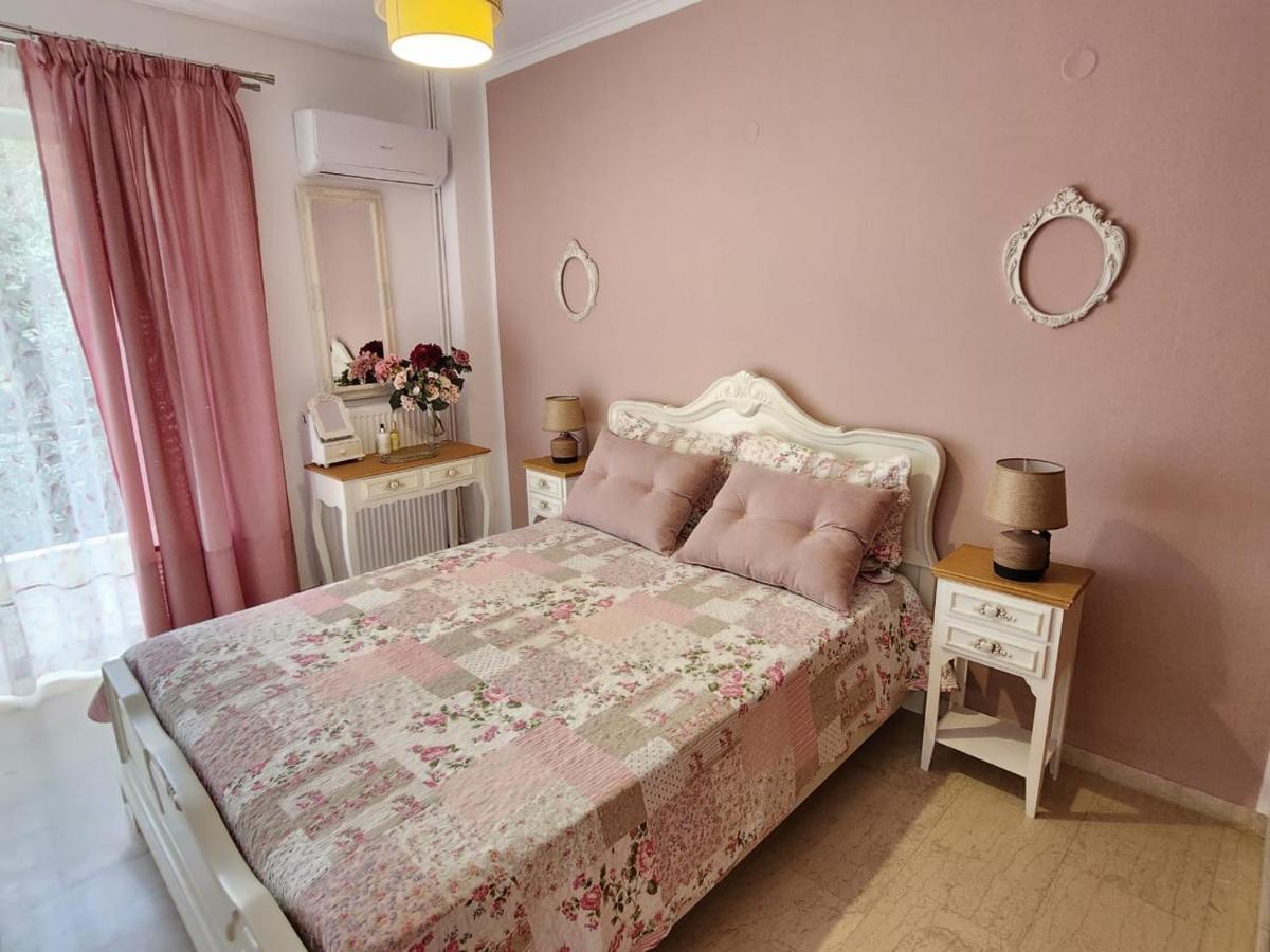 Queen Aspri Apartment 3' Min To The Beach! 安迪基拉 外观 照片