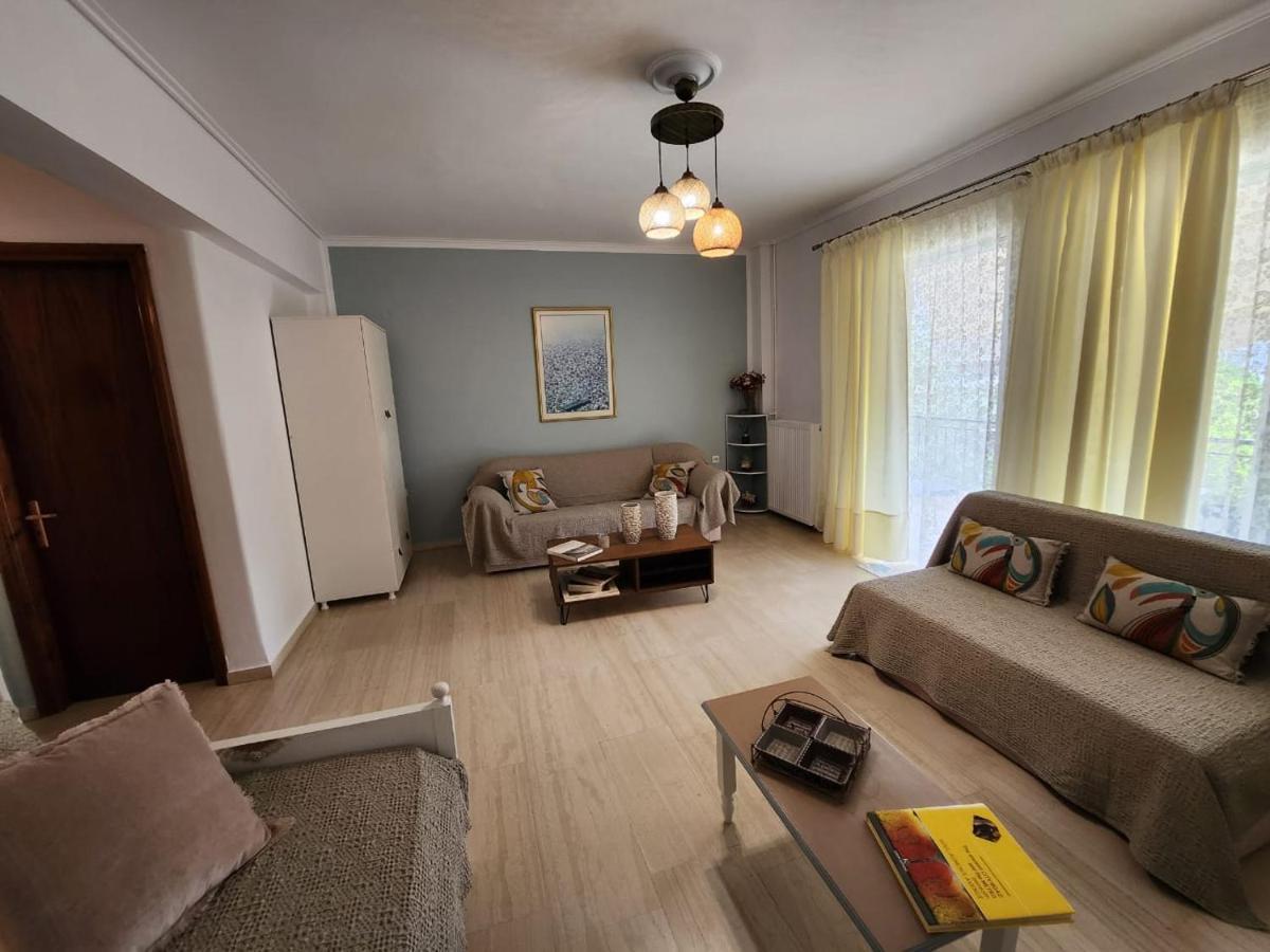 Queen Aspri Apartment 3' Min To The Beach! 安迪基拉 外观 照片